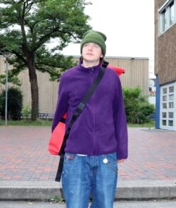 Brettretter Skateboard Crossbag 2.0 Rot / Schwarz 10 Brettretter Skateboard Crossbag 2.0 Rot / Schwarz -Skateshop24 Skateboard Brettretter skateboard rucksack red 04 1280x1280