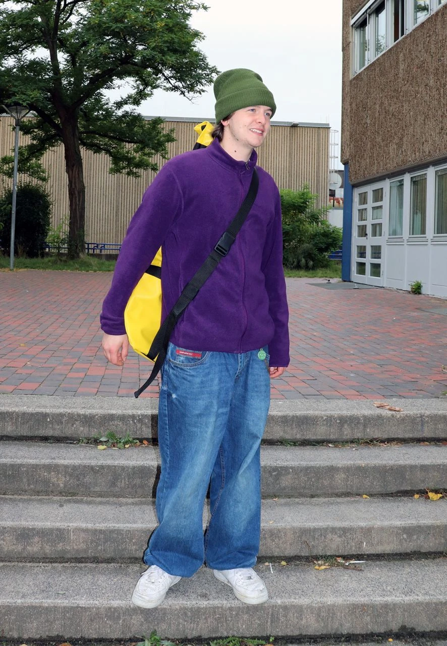 Brettretter Skateboard Crossbag 2.0 Gelb / Lila 6 Brettretter Skateboard Crossbag 2.0 Gelb / Lila – Bild 4